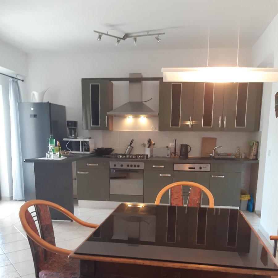 Apartment Nevija E Natale Opric Dış mekan fotoğraf