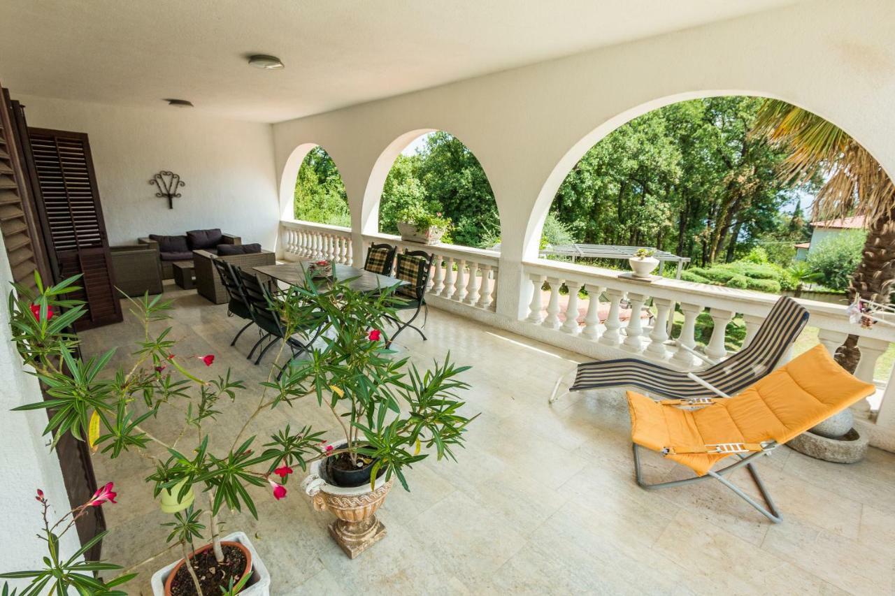 Apartment Nevija E Natale Opric Dış mekan fotoğraf